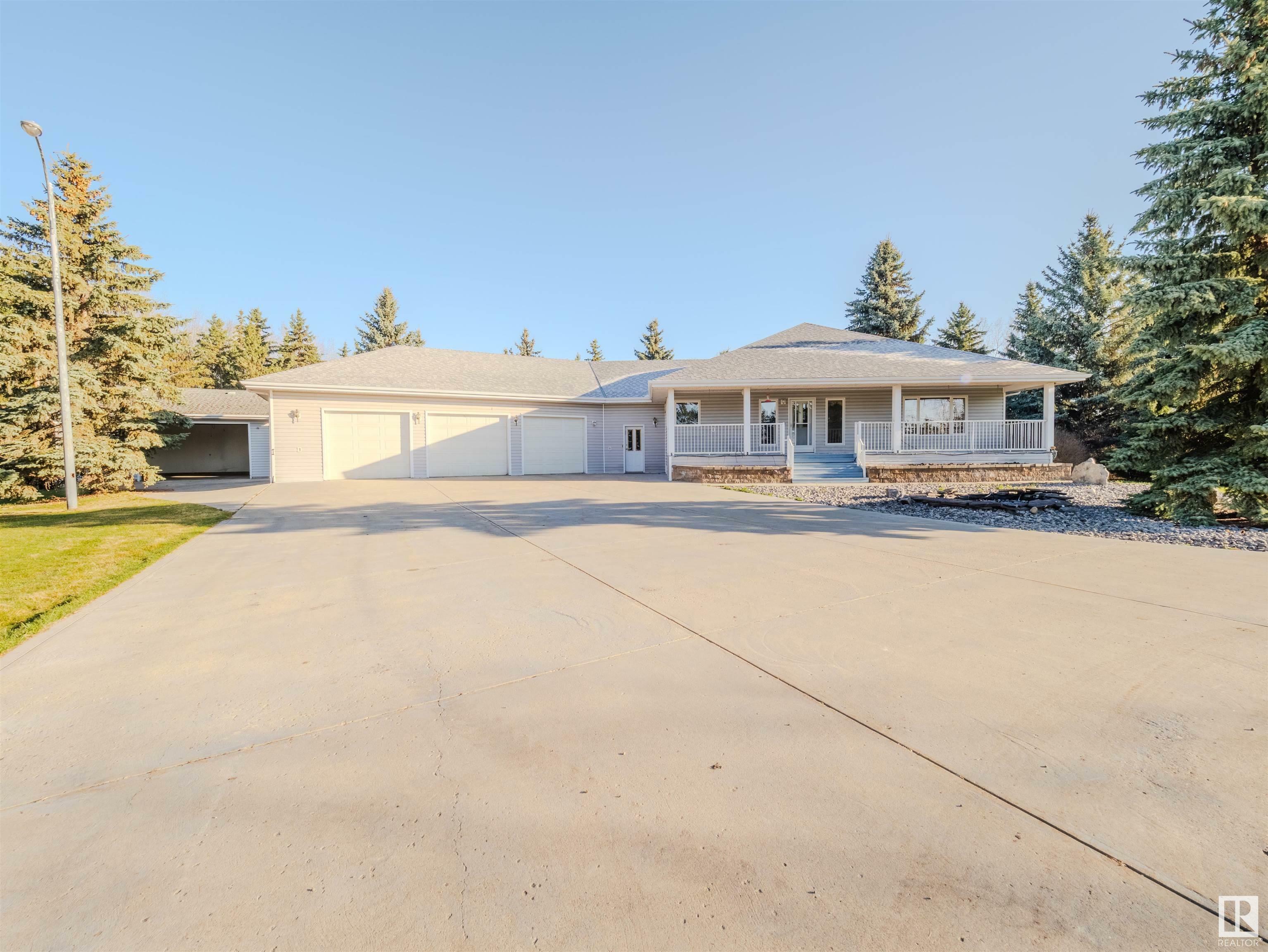 Property Photo: 25415 Hwy 37 29 AB T8T 0C6