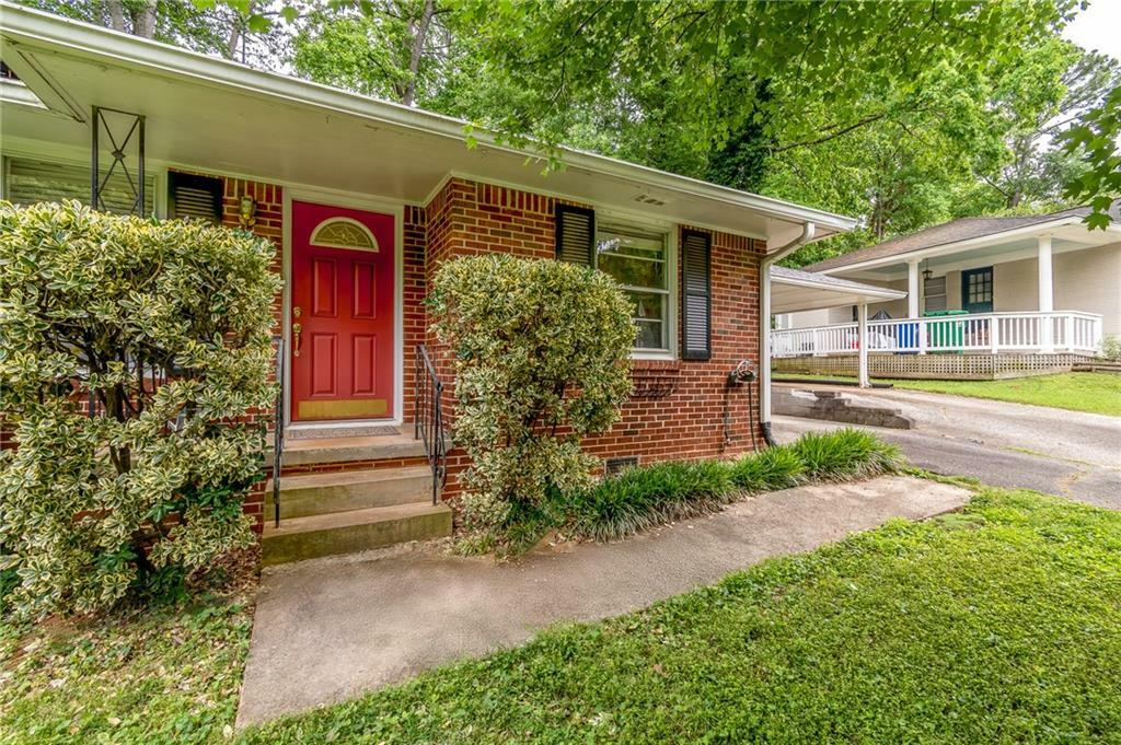 Property Photo: 1145 Arbordale Drive GA 30033