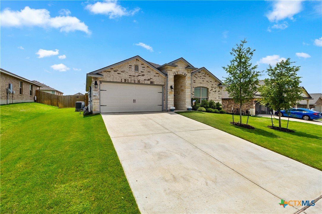 Property Photo: 2427 Elba Drive TX 76548