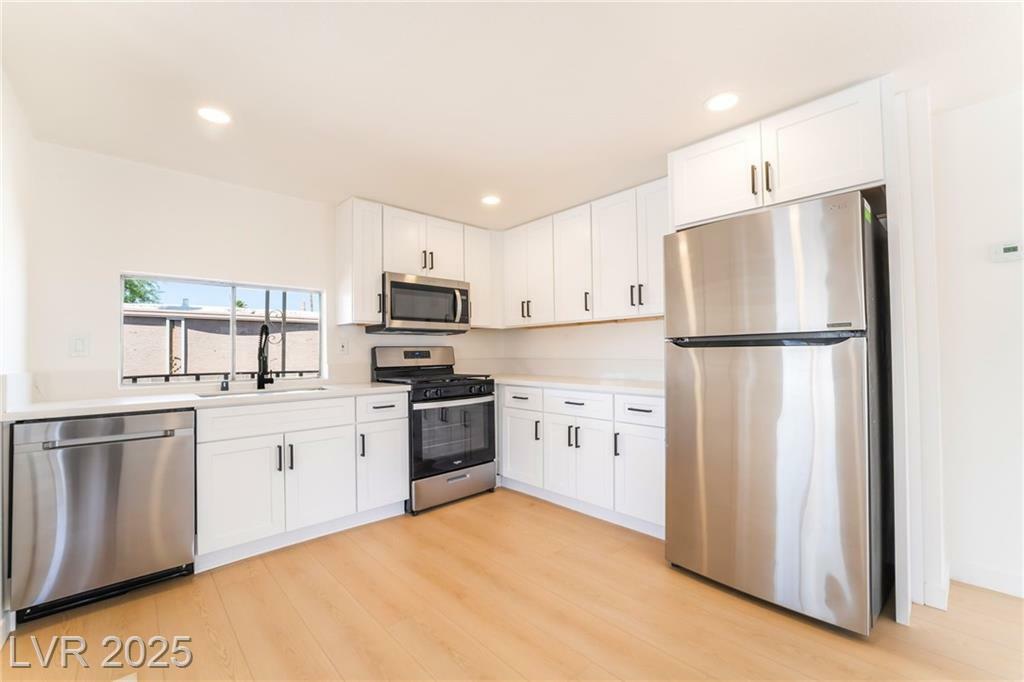 Property Photo: 4848 Fuentes Circle NV 89121
