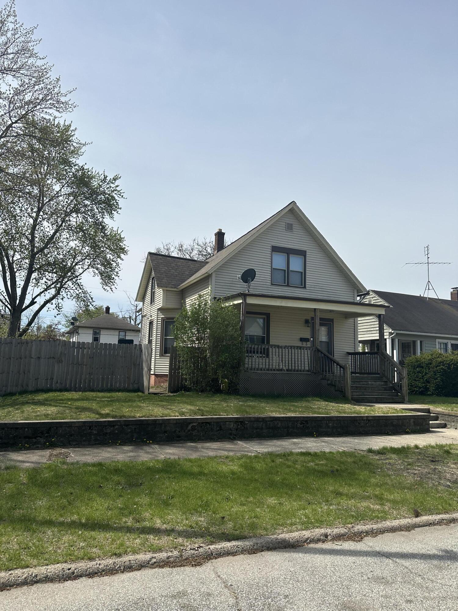 Property Photo:  126 Dewey Street  IN 46360 