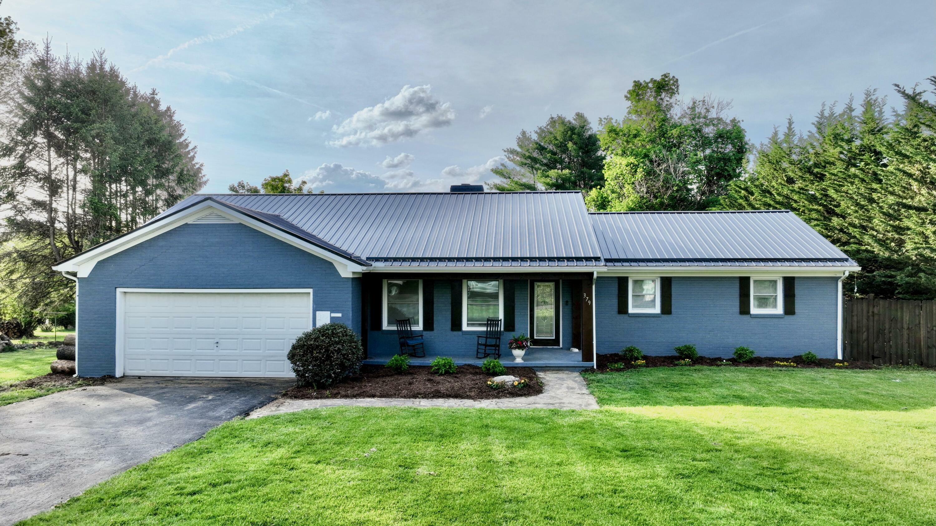 Property Photo: 379 Summit Ave WV 24901