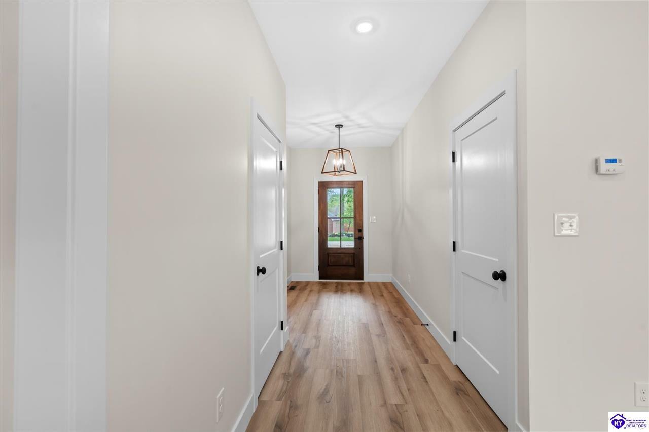 Property Photo: 294 B River Cliff Boulevard KY 40108