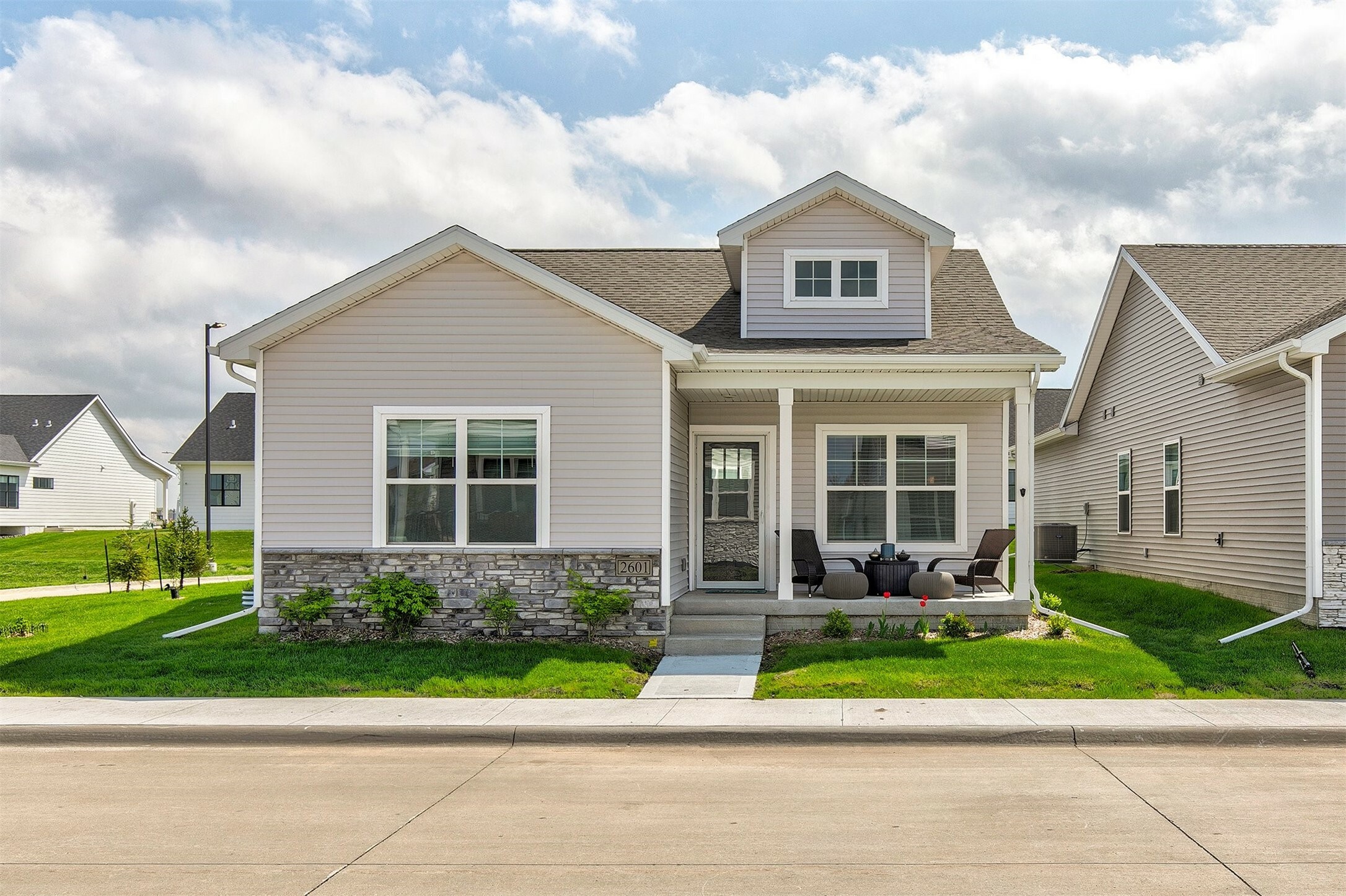 Property Photo: 2601 NW 30th Lane IA 50023