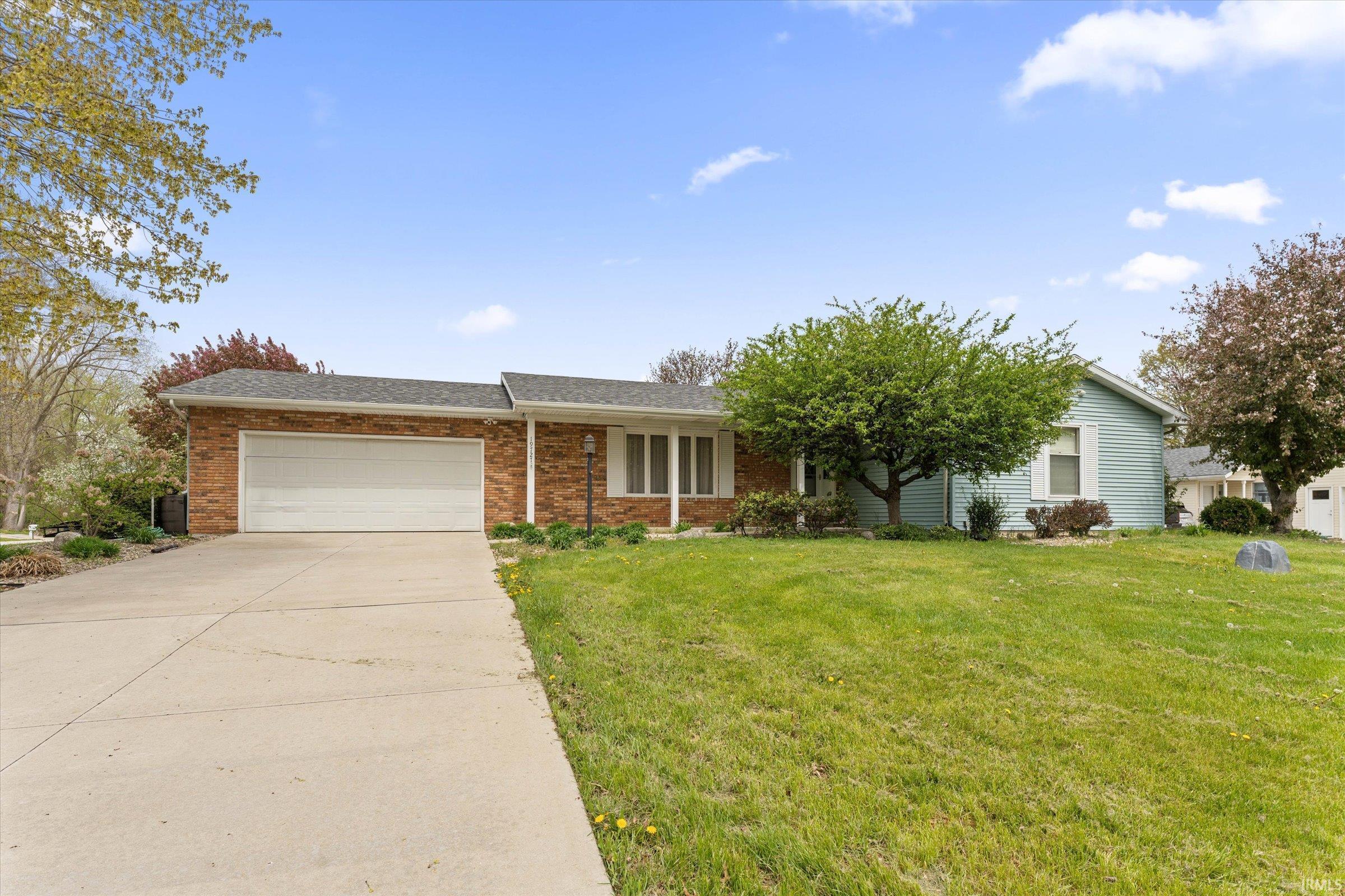 Property Photo: 19727 Old Ridge Road IN 46614-5764