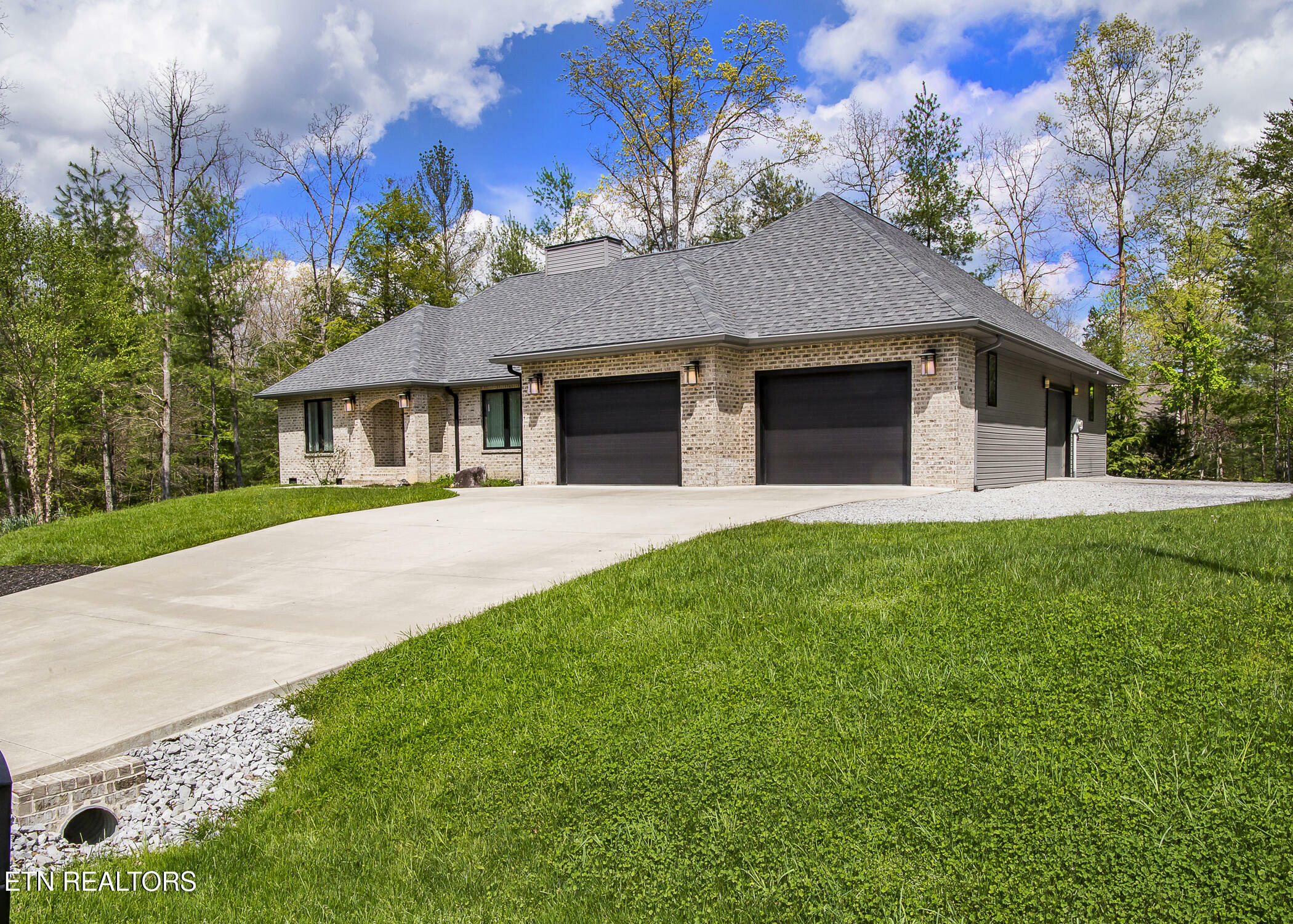 Property Photo: 194 Forest View Drive TN 38558