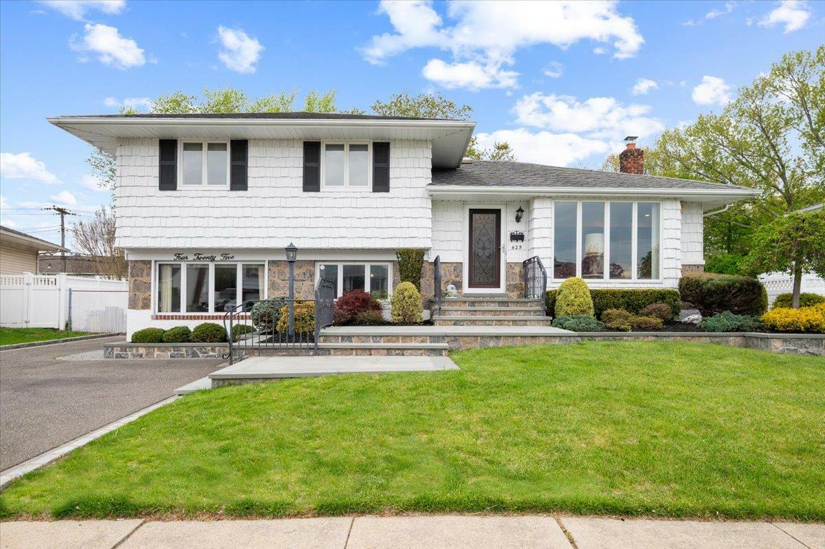 Property Photo: 425 N Queens Avenue NY 11758
