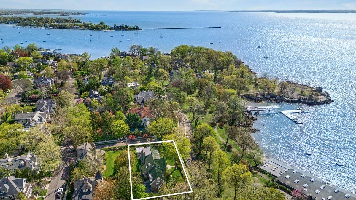 Property Photo: 100 Park Avenue NY 10538
