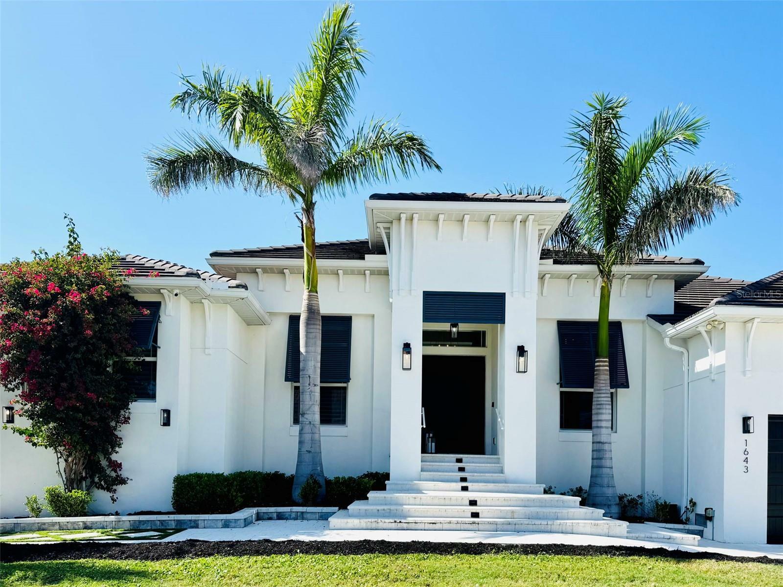Property Photo: 1643 Stanford Lane FL 34231