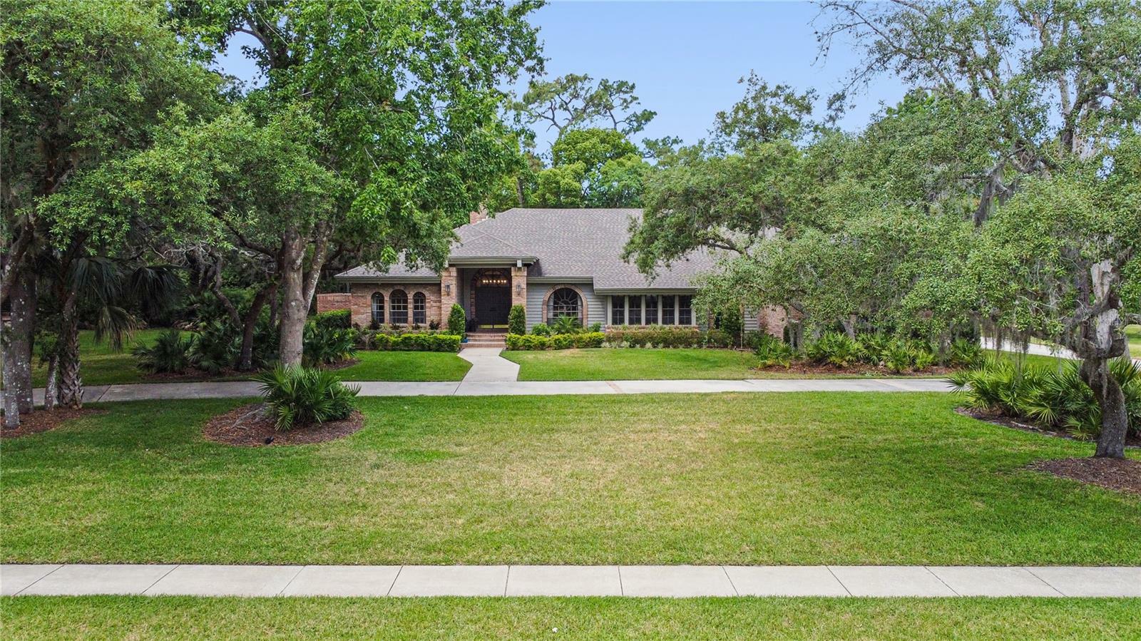 Property Photo: 554 Estates Place FL 32779