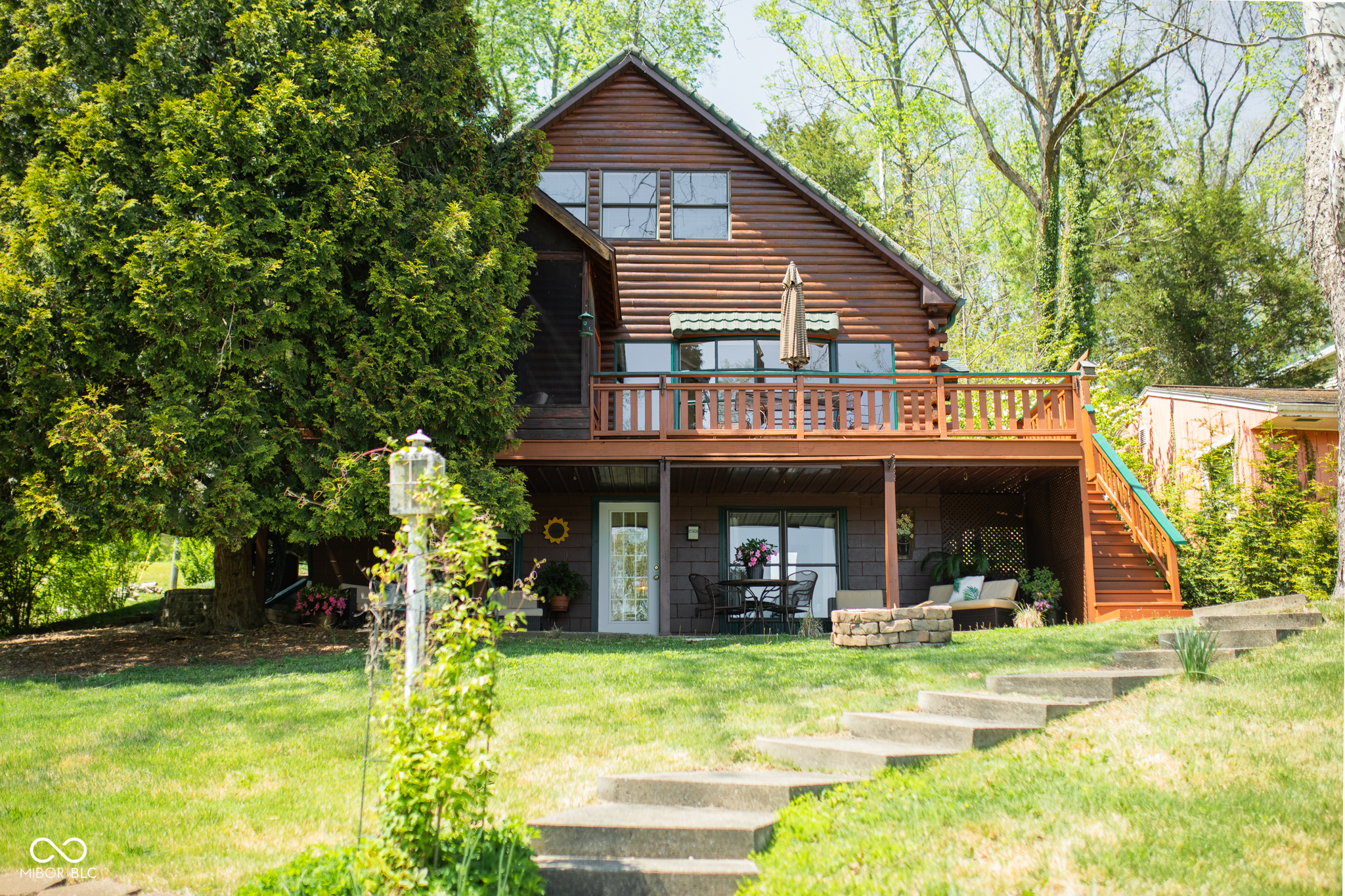 Property Photo: 8015 N Lakeview Drive IN 47468
