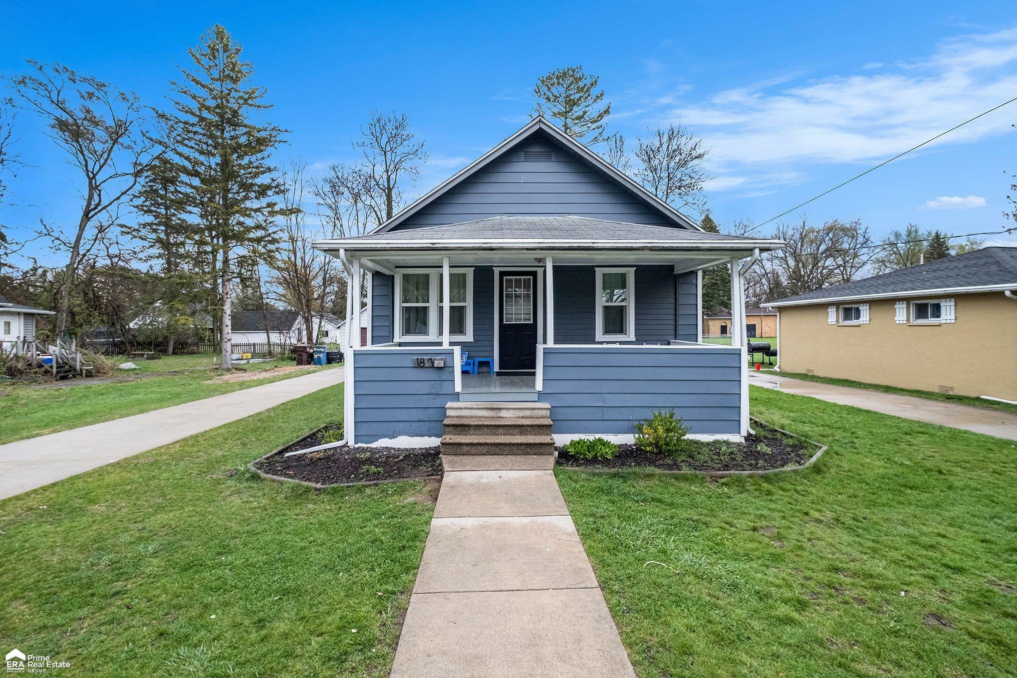 Property Photo: 187 S Saginaw Street MI 48457-9148