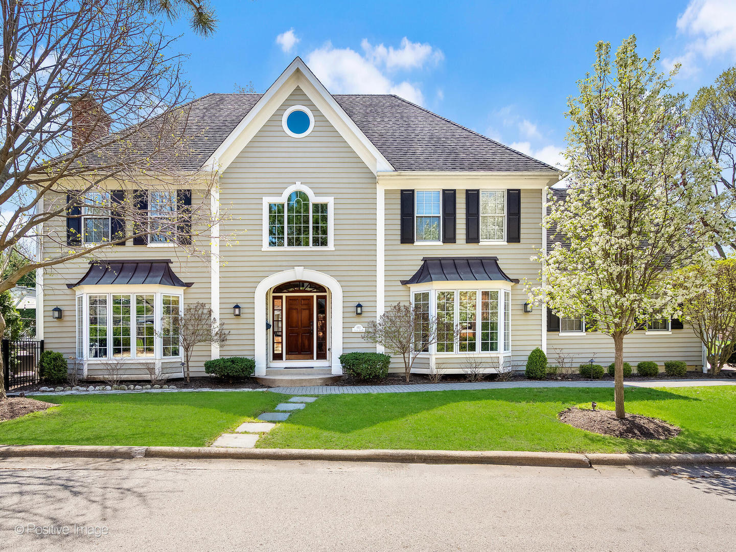 Property Photo: 601 S Grant Street IL 60521