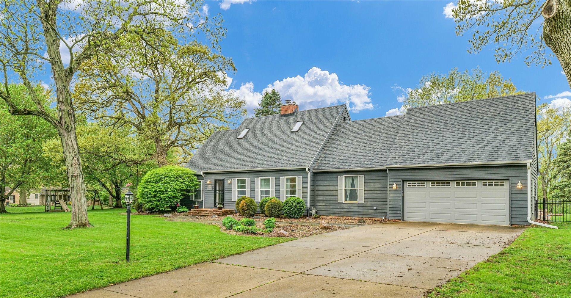 1304 Woodland Court  Mahomet IL 61853 photo