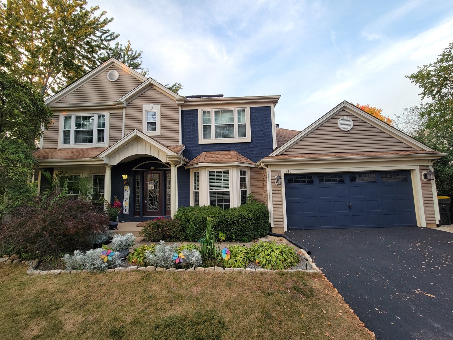 Property Photo: 515 Surrey Ridge Drive IL 60013