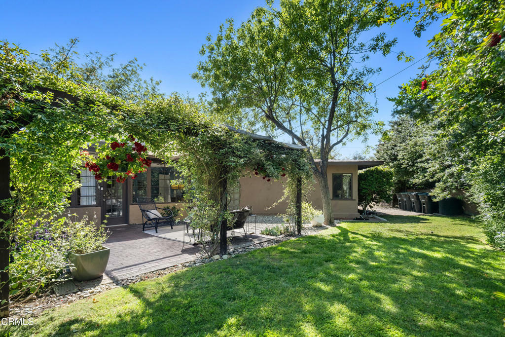 Property Photo:  4702 Moore Street  CA 91214 