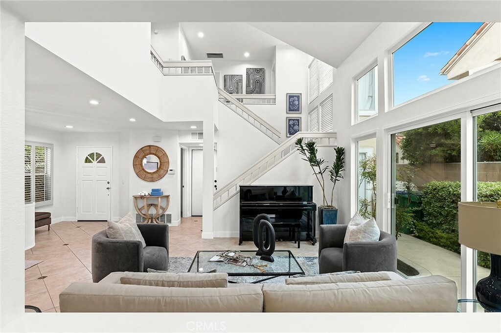 Property Photo: 9 Tiara CA 92614