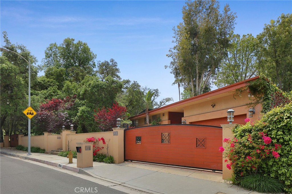 Property Photo: 3951 Vanalden Avenue CA 91356