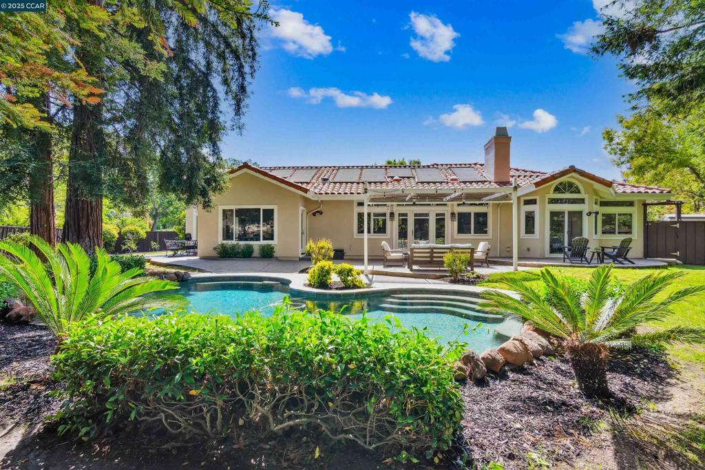 Property Photo:  665 Monaco Ct  CA 94598 