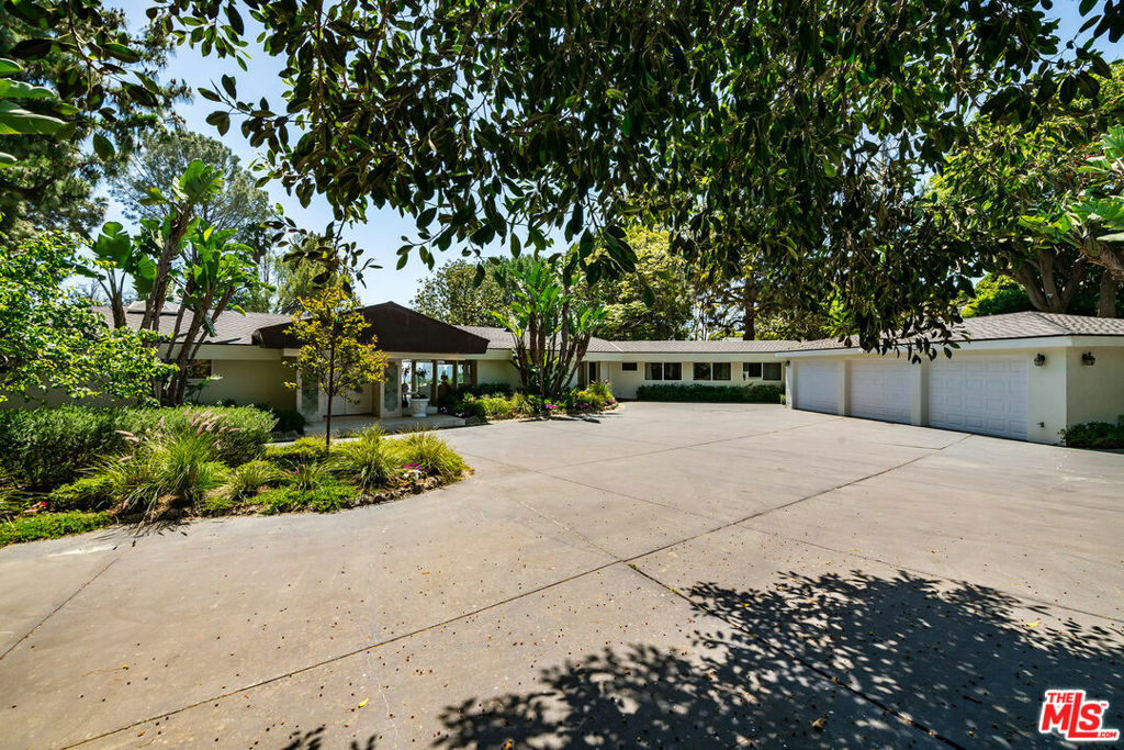 Property Photo: 1177 Loma Linda Drive CA 90210