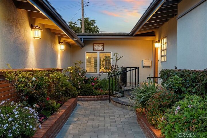 Property Photo:  4713 Paseo De Las Tortugas  CA 90505 