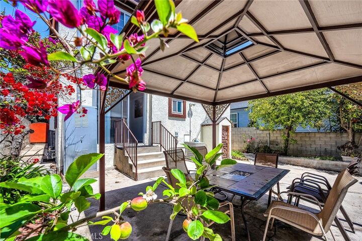 Property Photo:  545 W Santa Cruz Street W  CA 90731 