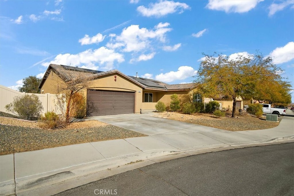 Property Photo: 905 Broadway Avenue CA 92311
