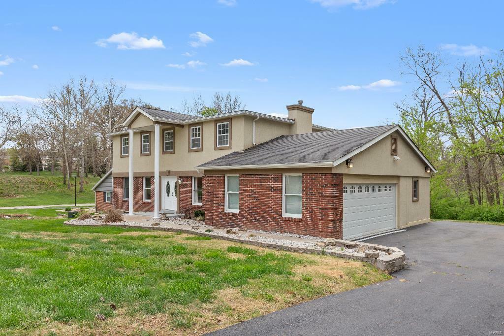Property Photo: 625 Pinebrook Drive MO 63017