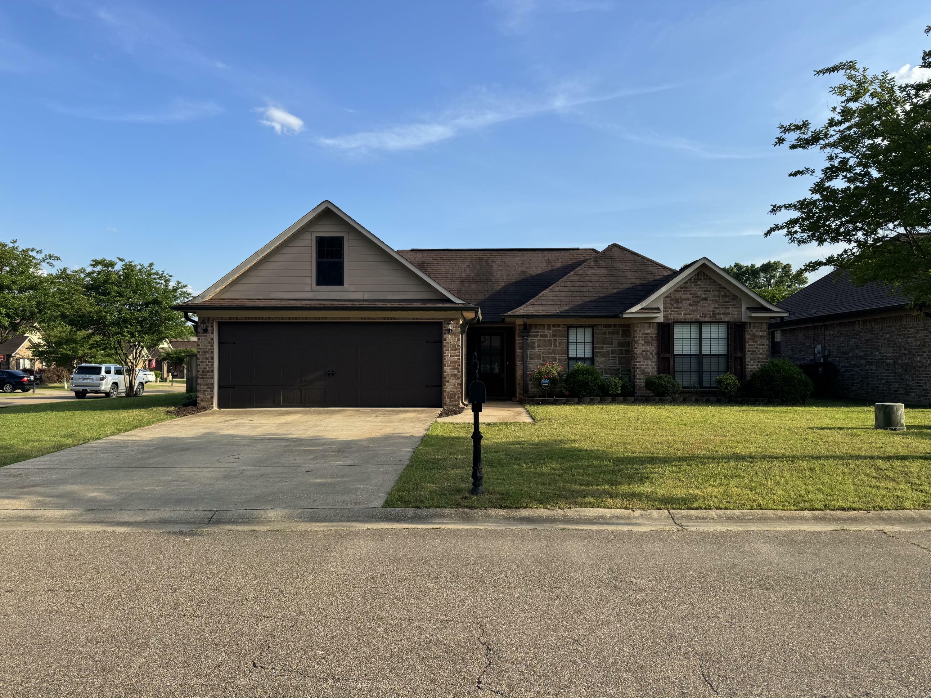 Property Photo: 113 Bryce Drive MS 38857