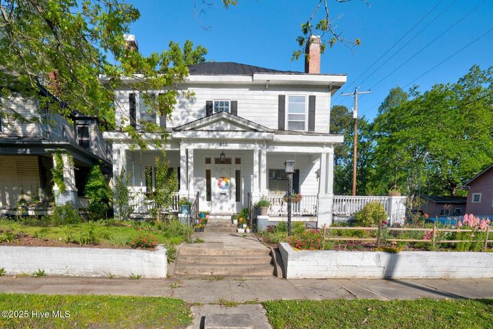 Property Photo:  302 Villa Street  NC 27804 