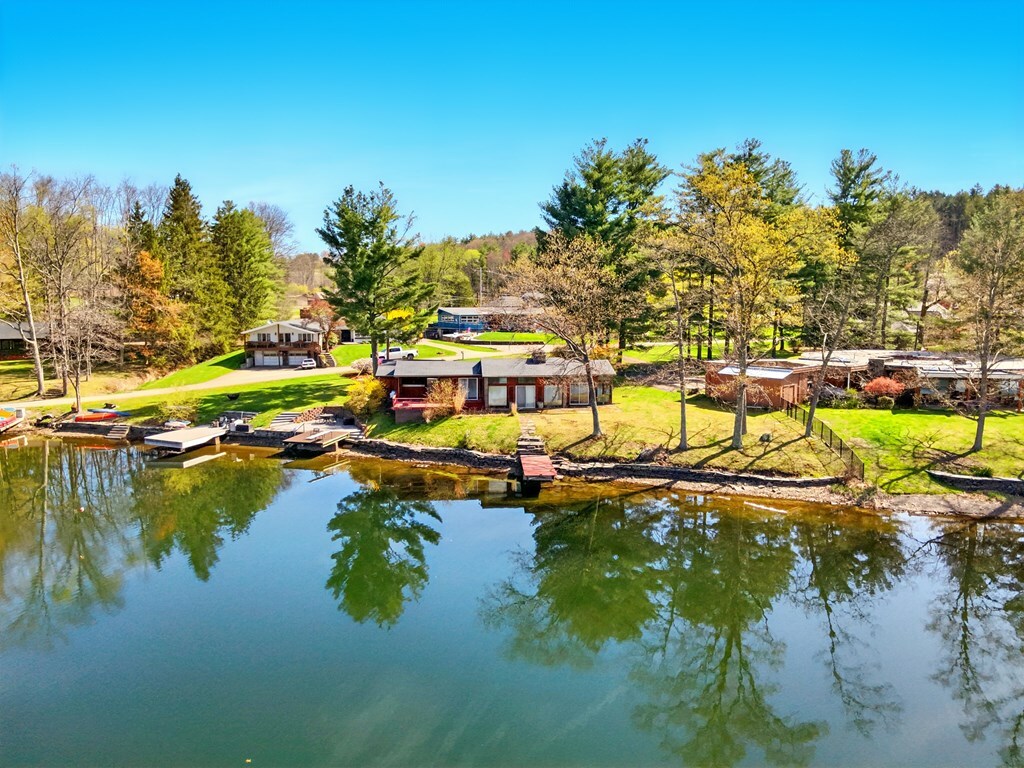 Property Photo: 986 Wesauking Dr. PA 18848