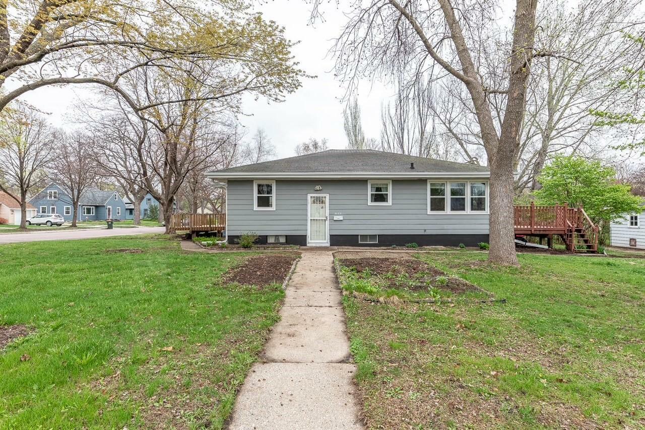 Property Photo: 1429 S 4th Street MN 56082