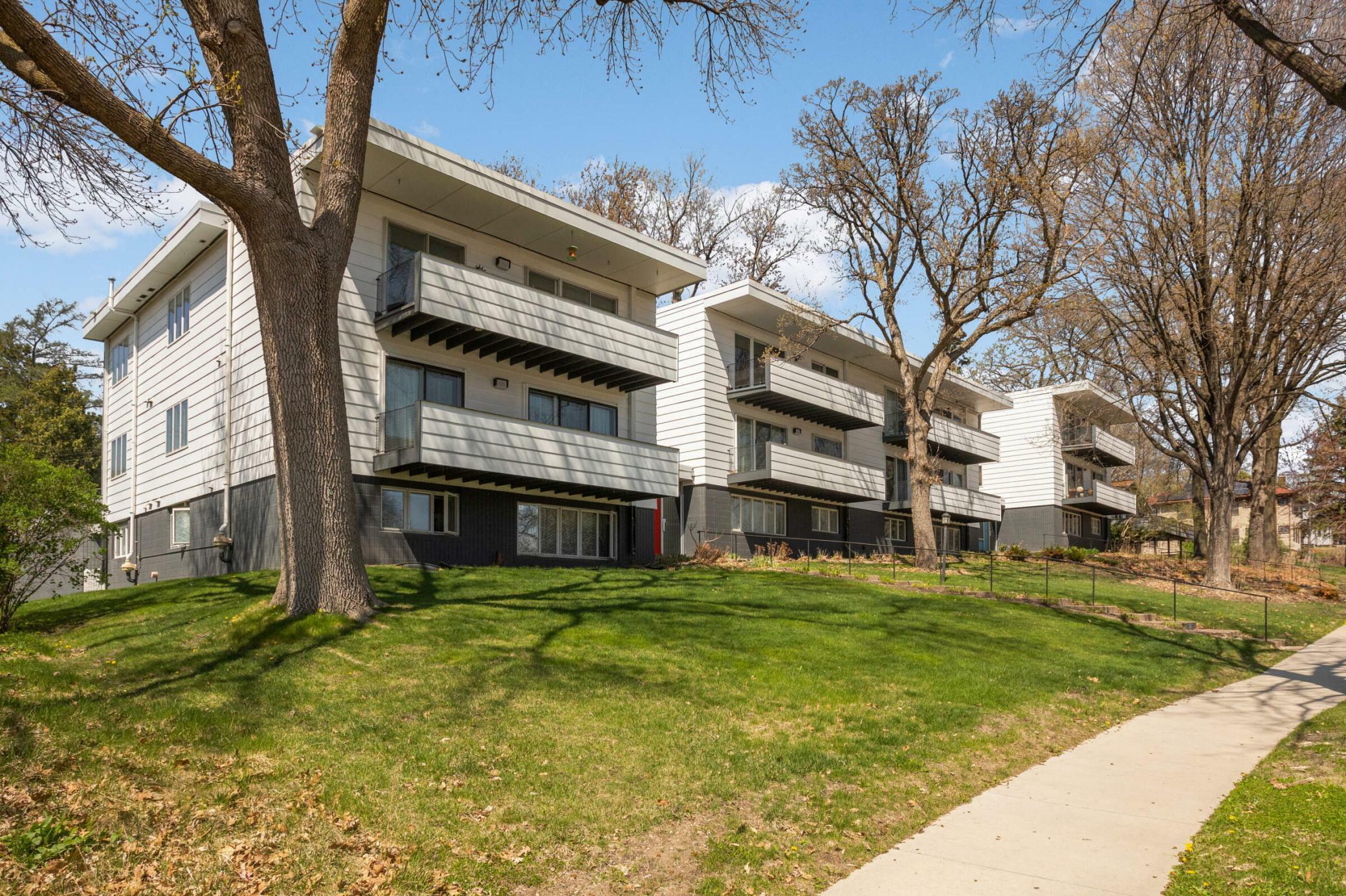 Property Photo: 1261 Cleveland Avenue N 8A MN 55108