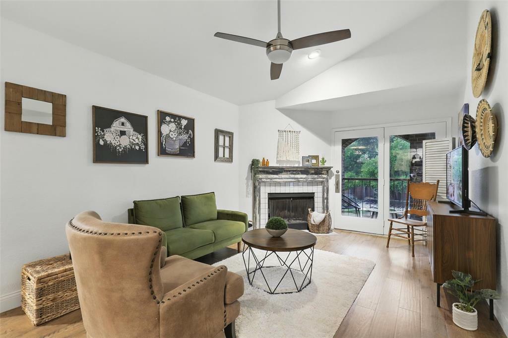 Property Photo: 3244 Donnelly Circle 1110 TX 76107