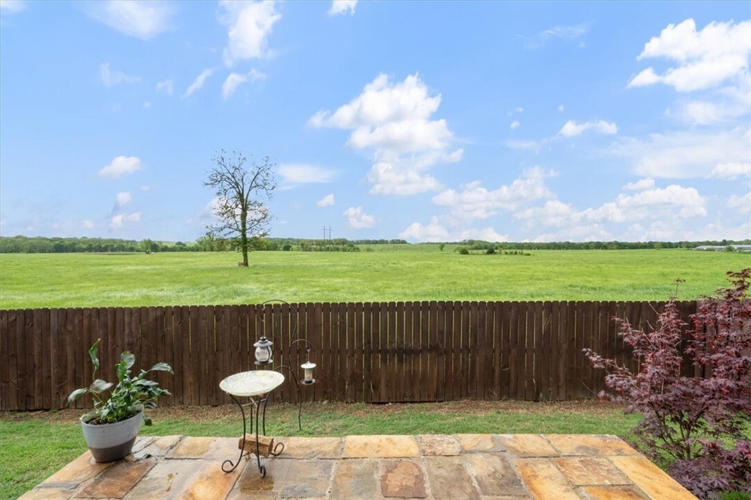 Property Photo: 406 NW 59th Avenue AR 72713