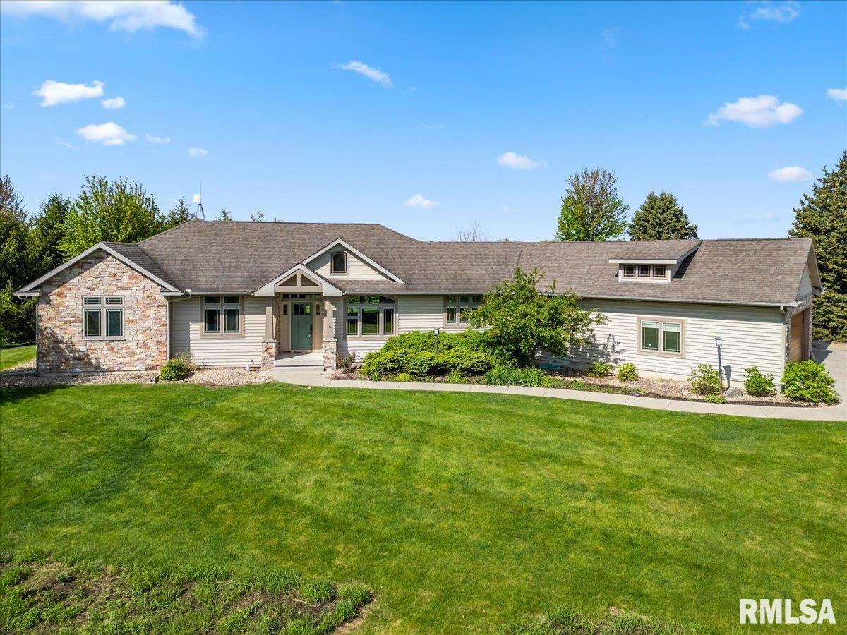 2297 Deer Ridge Court  Carlock IL 61725 photo