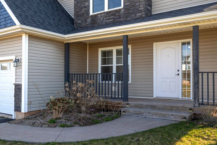 Property Photo: 10 Lantern Crescent PE C0A 1H8