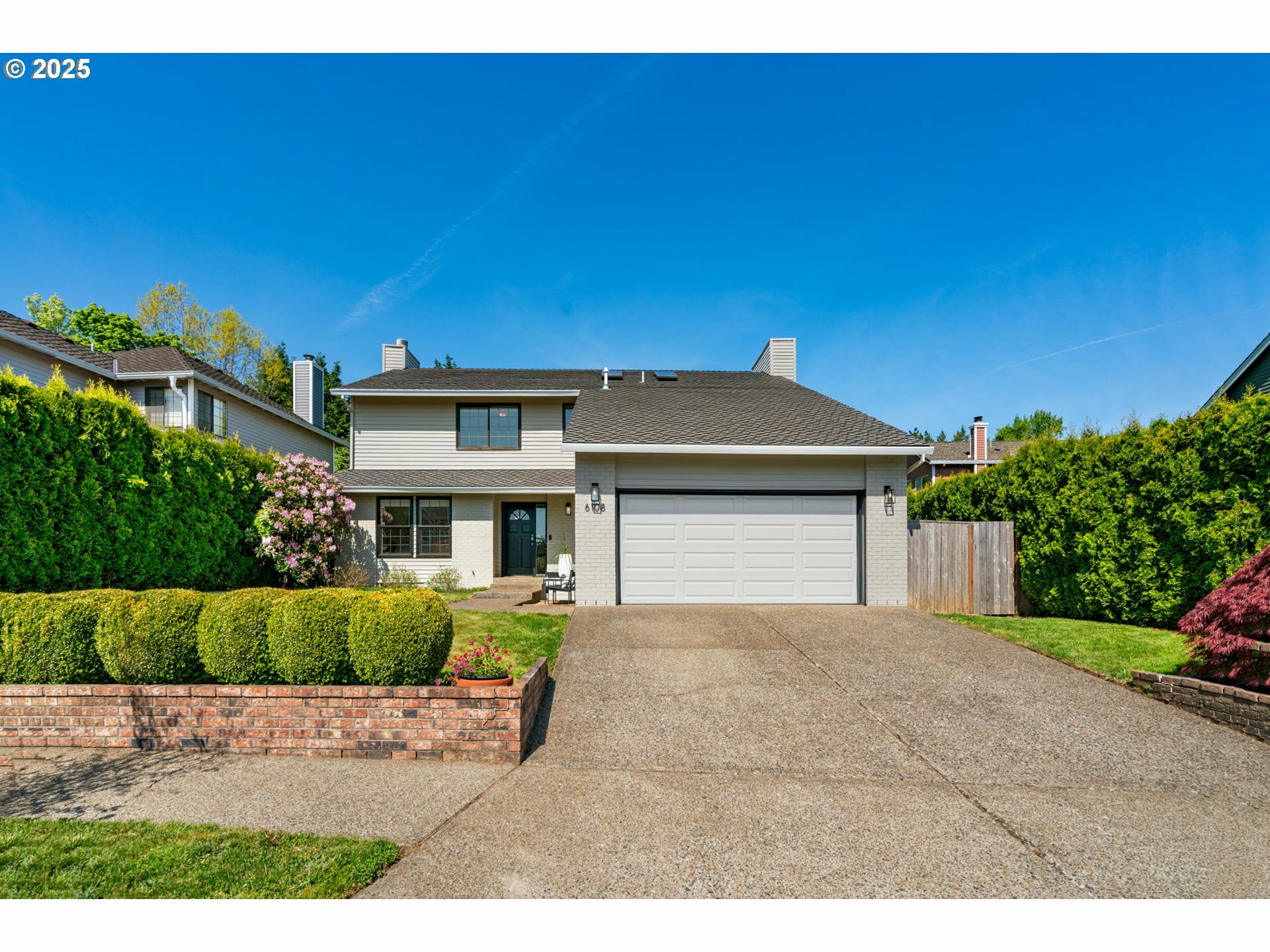 Property Photo: 6108 Canter Ln OR 97068