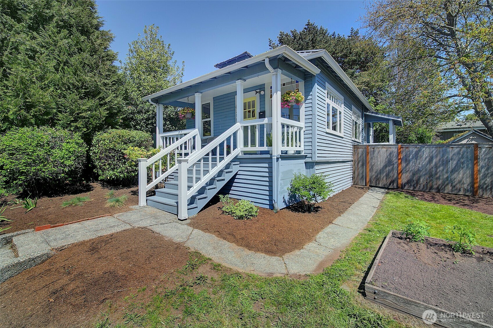 6218  6th Avenue NW  Seattle WA 98107 photo