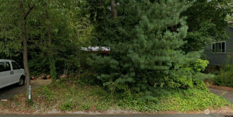 Property Photo: 4705 119th Avenue SE WA 98006