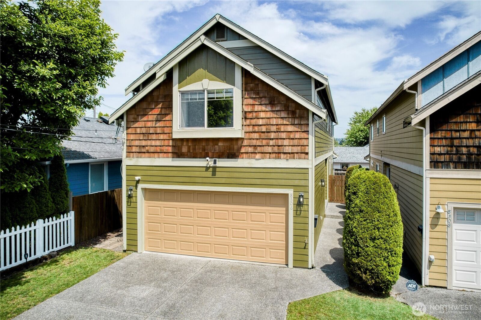 Property Photo:  8506 S 120th Street  WA 98178 
