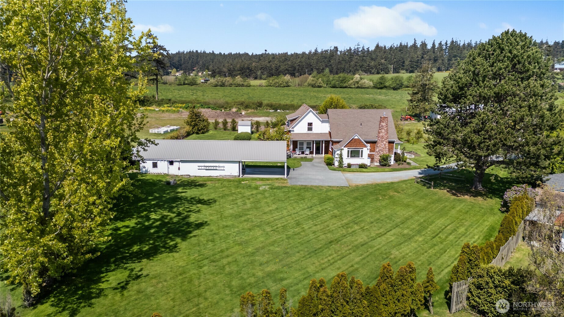 Property Photo: 2281 Fairway Ln WA 98277