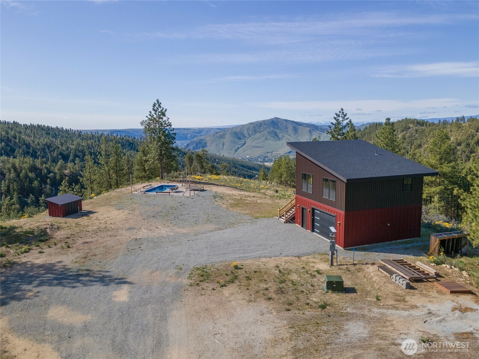 Property Photo: 317 Cottontail Lane WA 98816