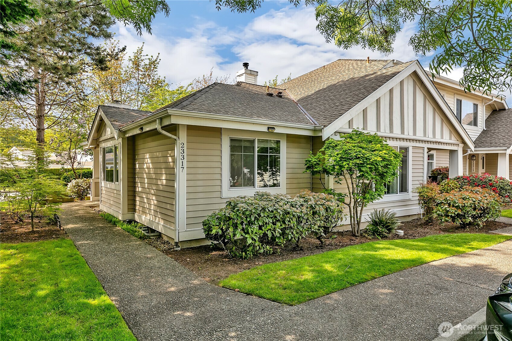 Property Photo: 23317 54th Avenue S 3-1 WA 98032