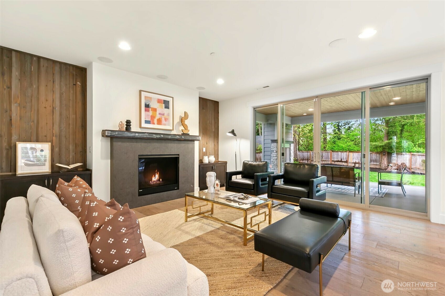 Property Photo:  13448  191st Avenue SE  WA 98059 