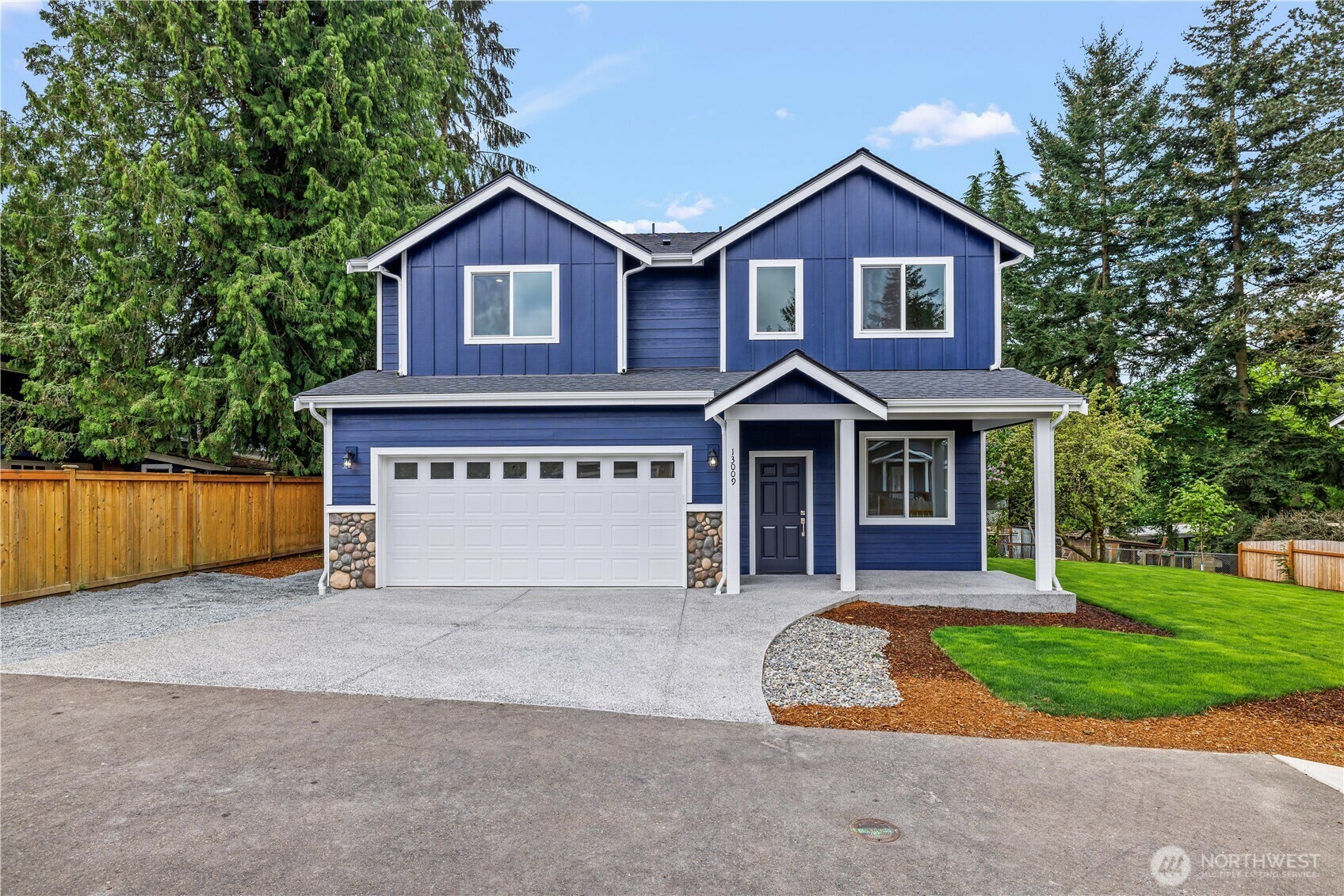 Property Photo: 13009 10th Avenue S WA 98168