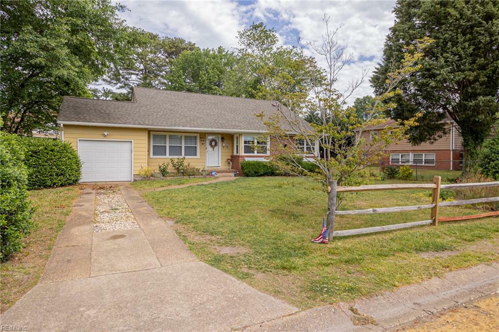 Property Photo: 1628 Red Brook Ct VA 23518