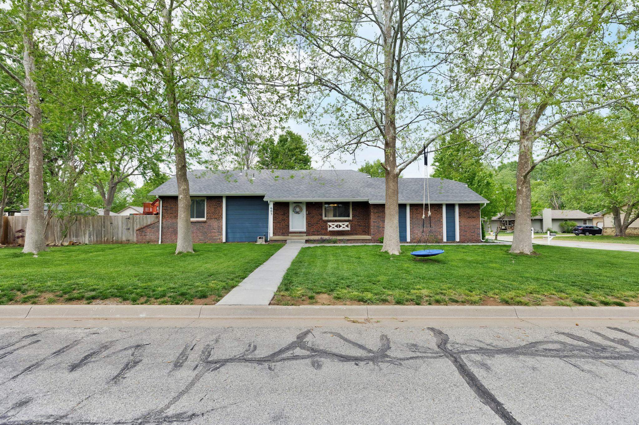 Property Photo: 603 N Cardington St KS 67212