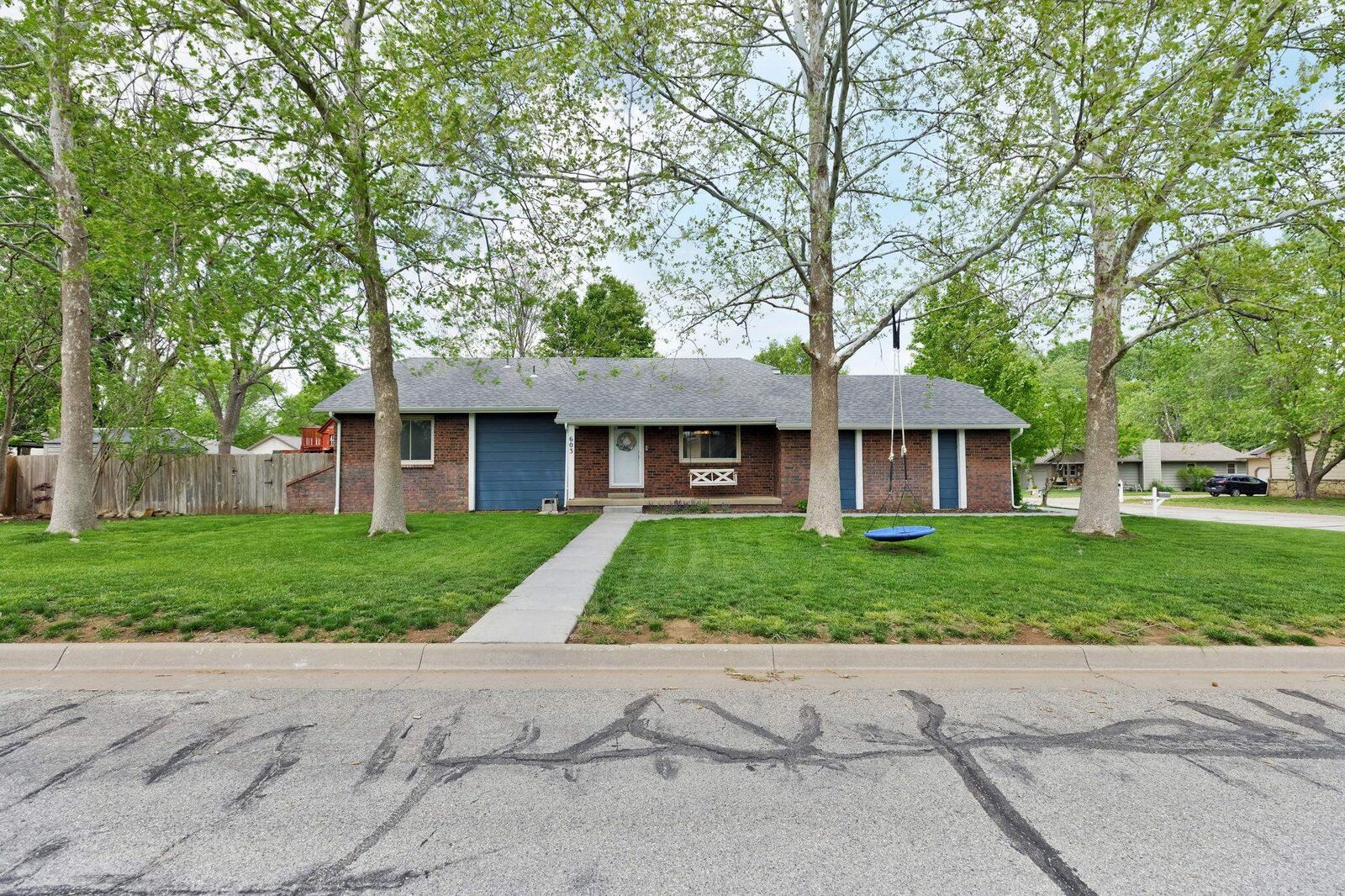 Property Photo: 603 N Cardington St KS 67212
