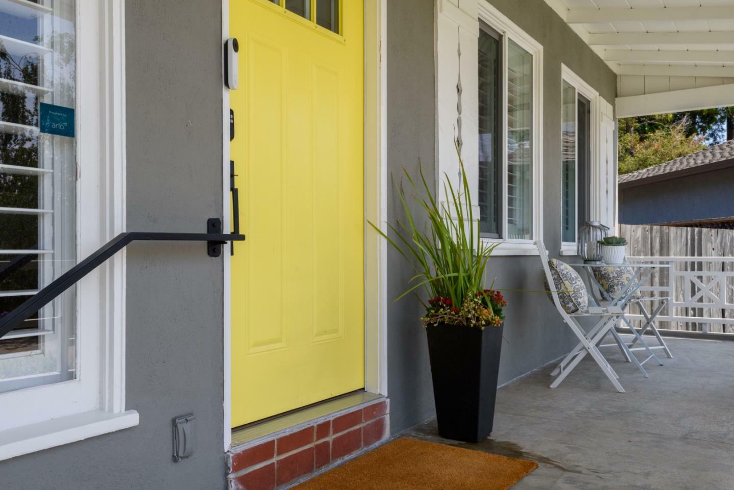 Property Photo: 11 Meadow Court CA 94403